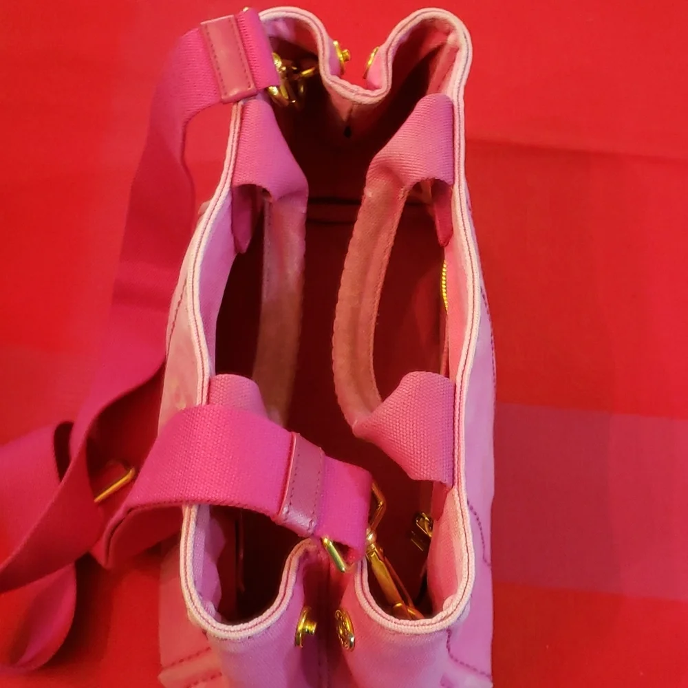 Prada Canapa - Picture 4 of 16